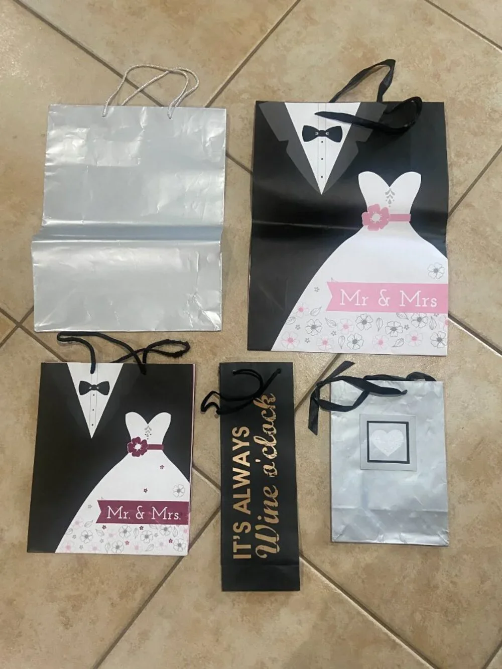 Reusable Gift Bag Bundle Lot of 17 Birthday Wedding Assorted Mixed Size Gift Bag